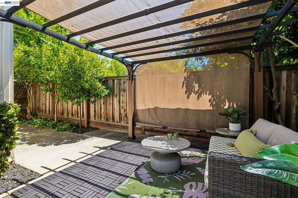 1519 Saint Charles Street Alameda CA 94501
