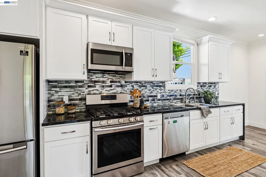 1519 Saint Charles Street Alameda CA 94501