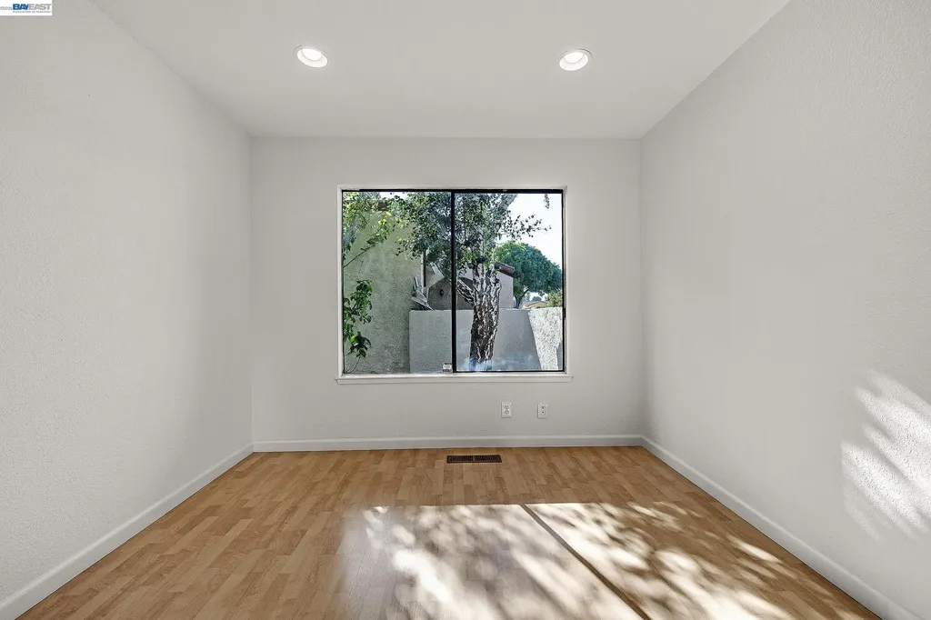 34233 Arizona Street Union City CA 94587