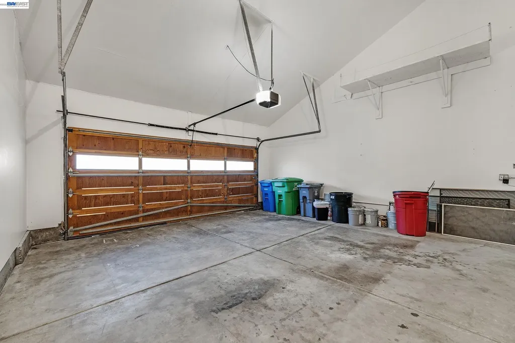 34233 Arizona Street Union City CA 94587
