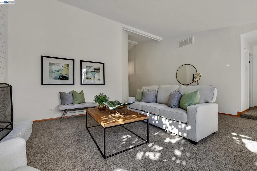 34233 Arizona Street Union City CA 94587