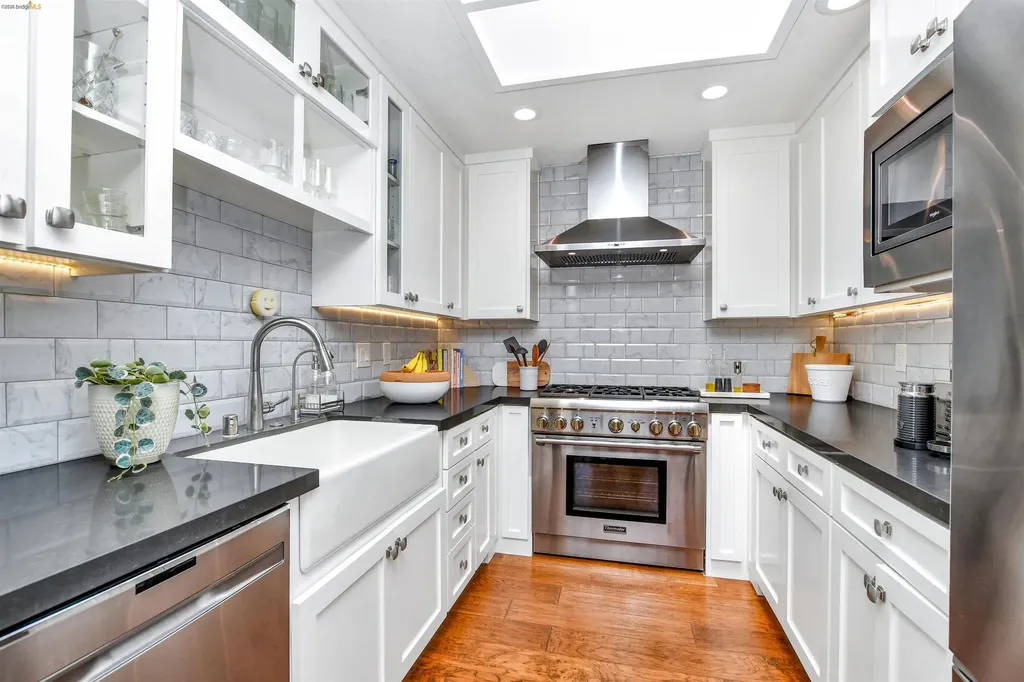 215 Charter Oak Circle Walnut Creek CA 94597