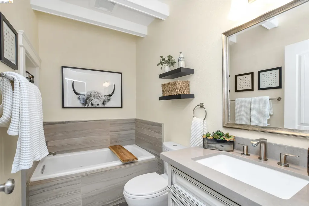 215 Charter Oak Circle Walnut Creek CA 94597