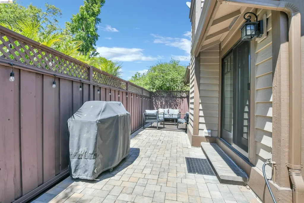 215 Charter Oak Circle Walnut Creek CA 94597