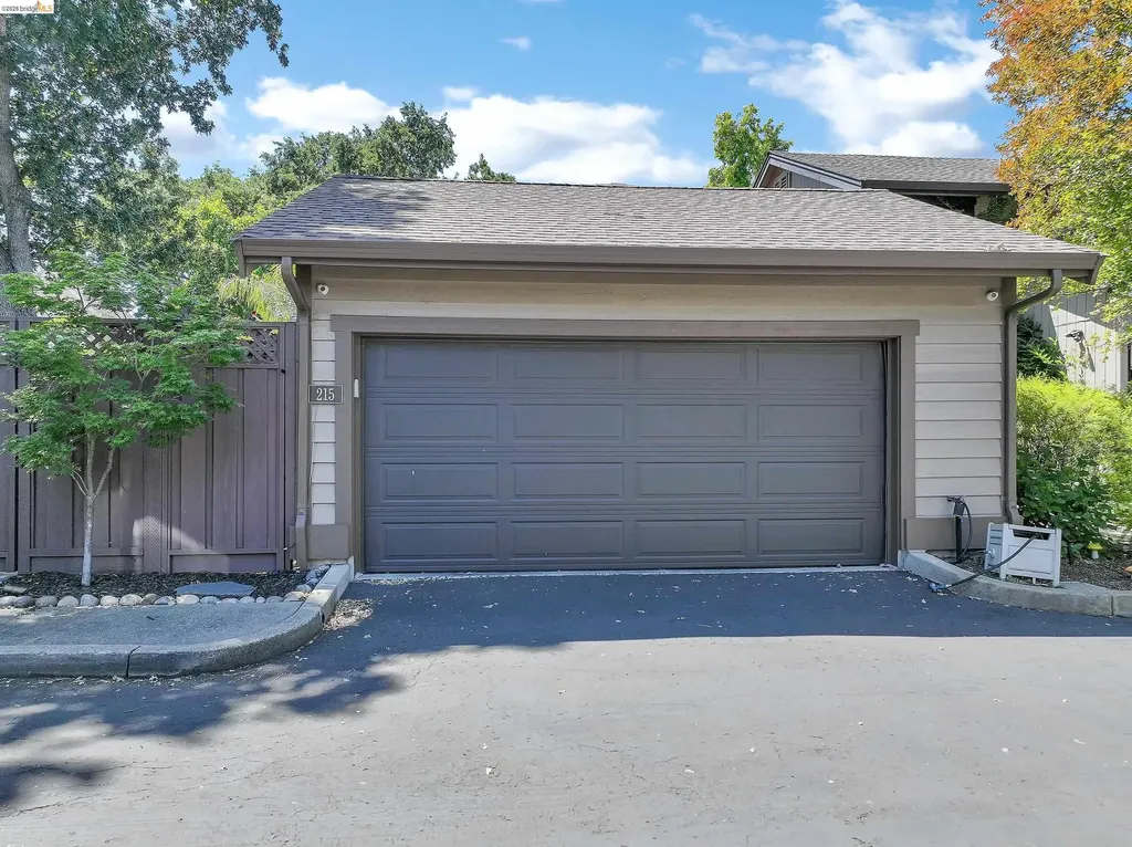 215 Charter Oak Circle Walnut Creek CA 94597