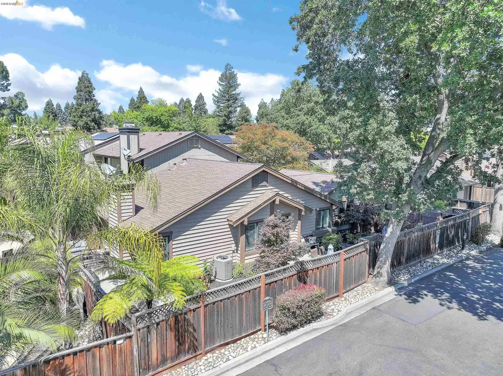215 Charter Oak Circle Walnut Creek CA 94597