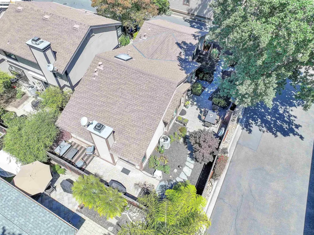 215 Charter Oak Circle Walnut Creek CA 94597