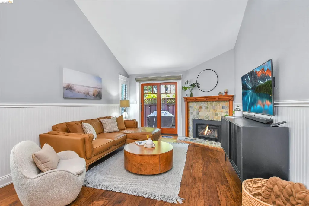 215 Charter Oak Circle Walnut Creek CA 94597