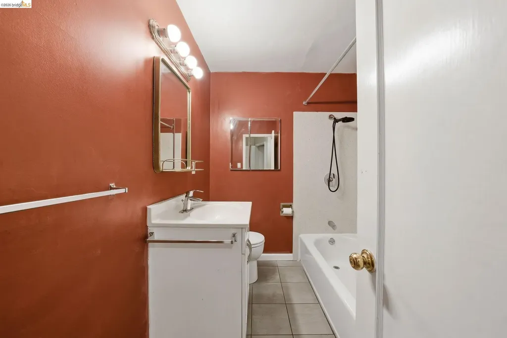 2257 Park Boulevard Oakland CA 94606