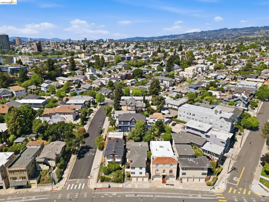 2257 Park Boulevard Oakland CA 94606