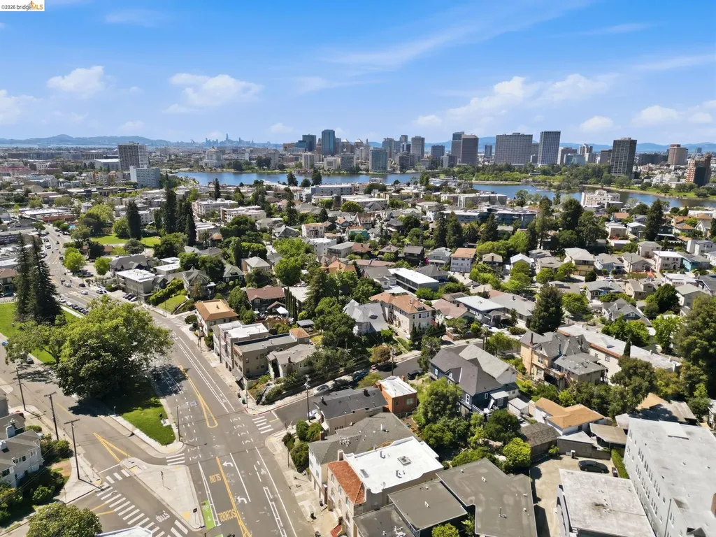 2257 Park Boulevard Oakland CA 94606