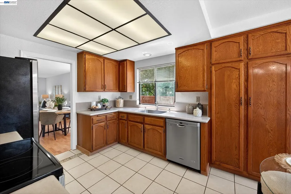 2881 Harrisburg Avenue Fremont CA 94536