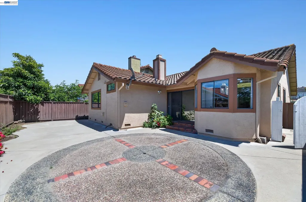 2881 Harrisburg Avenue Fremont CA 94536