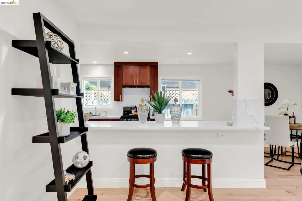 1631 Via Ventana San Lorenzo CA 94580