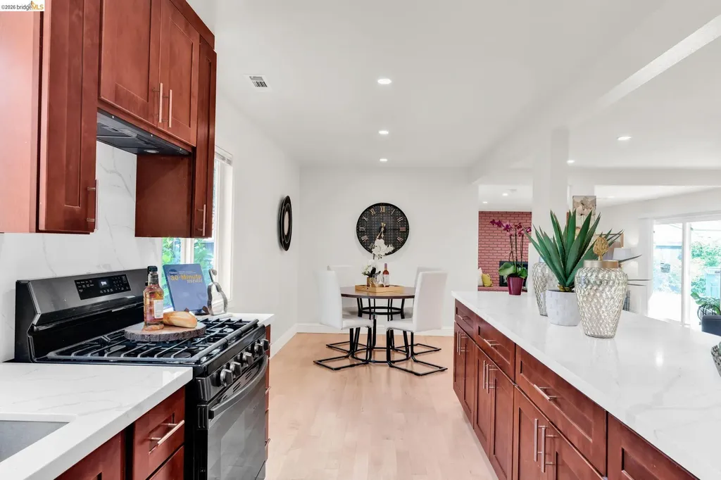 1631 Via Ventana San Lorenzo CA 94580