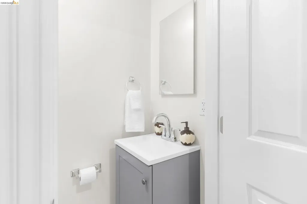1631 Via Ventana San Lorenzo CA 94580