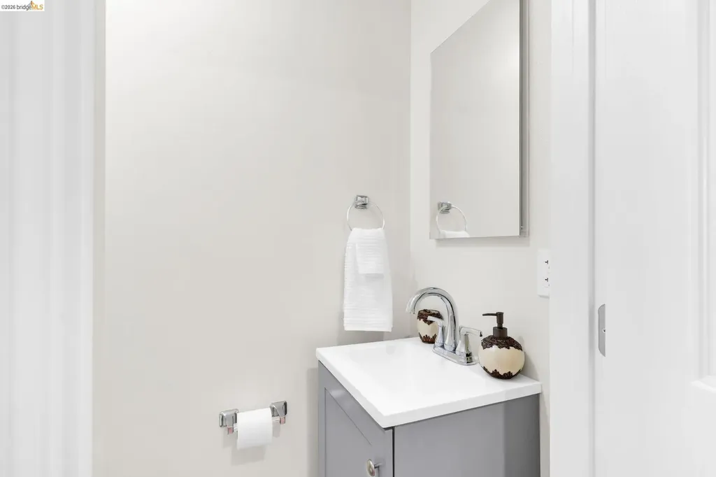 1631 Via Ventana San Lorenzo CA 94580