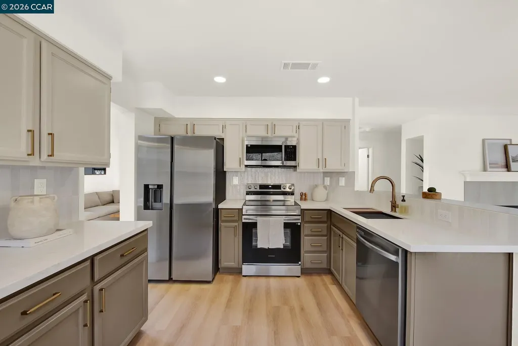 370 Carousel Drive Vallejo CA 94589