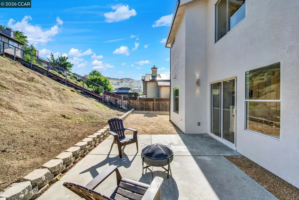 370 Carousel Drive Vallejo CA 94589