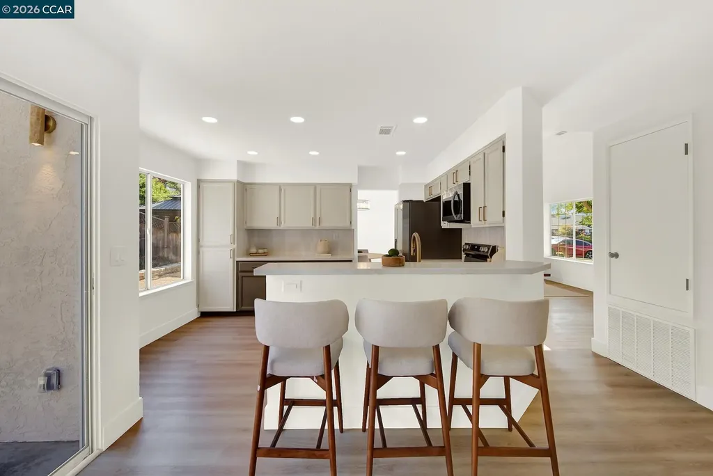 370 Carousel Drive Vallejo CA 94589
