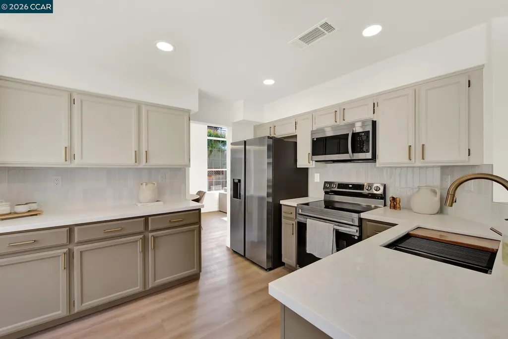 370 Carousel Drive Vallejo CA 94589