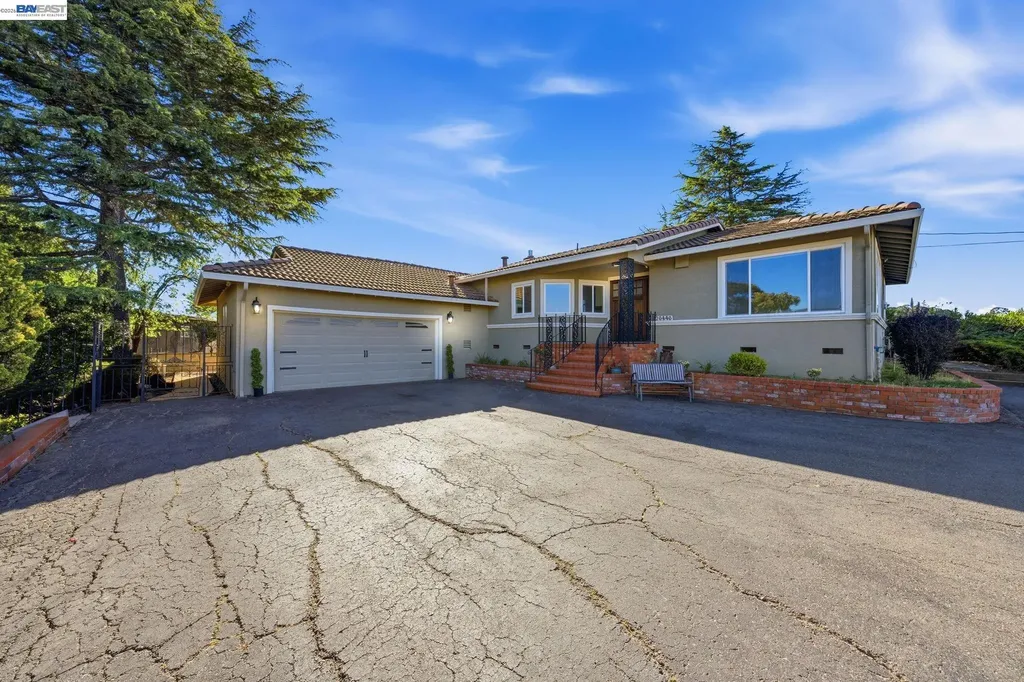 26446 Fairview Castro Valley CA 94542