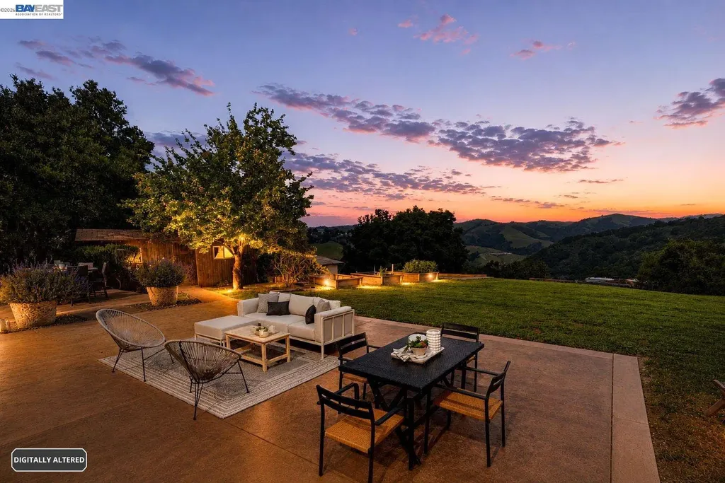 26446 Fairview Castro Valley CA 94542