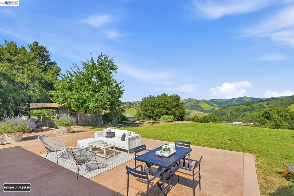 26446 Fairview Castro Valley CA 94542