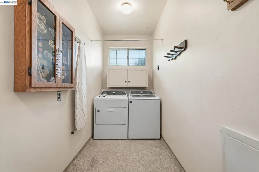 26446 Fairview Castro Valley CA 94542