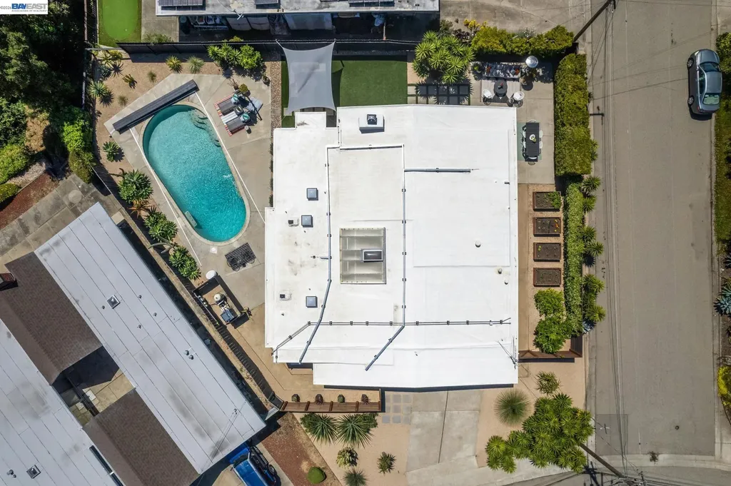 5768 Highwood Road Castro Valley CA 94552