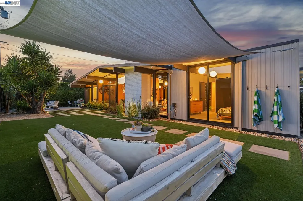 5768 Highwood Road Castro Valley CA 94552