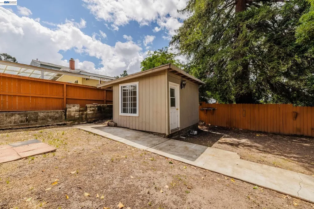 2241 Kelly Street Hayward CA 94541