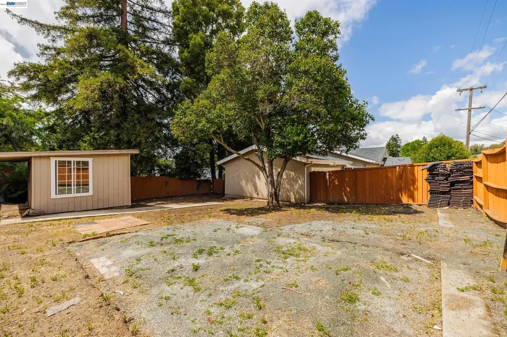 2241 Kelly Street Hayward CA 94541