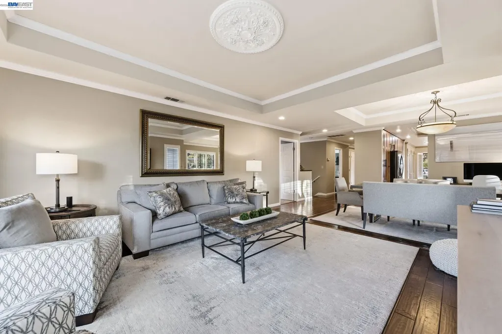 24439 Gina Court Hayward CA 94541
