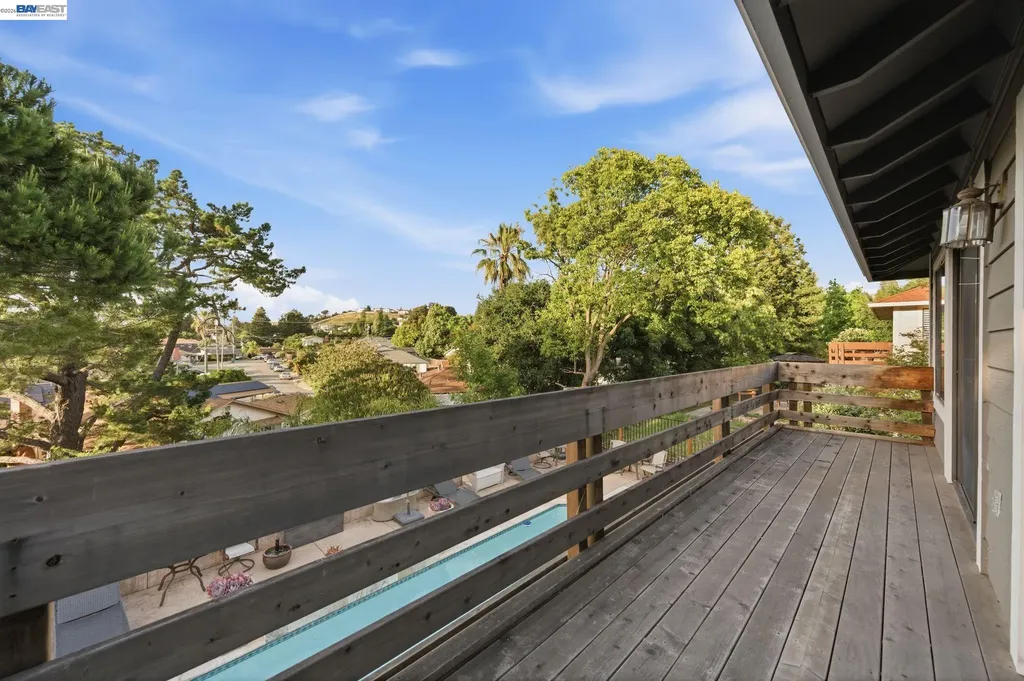 24439 Gina Court Hayward CA 94541