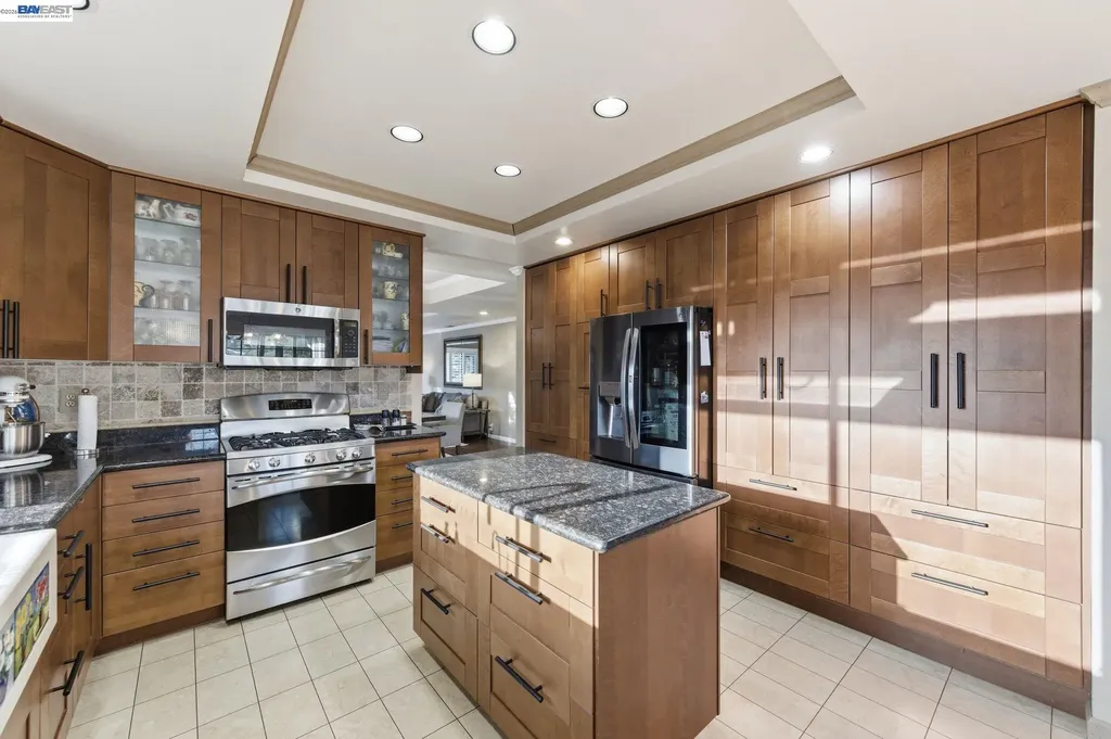 24439 Gina Court Hayward CA 94541