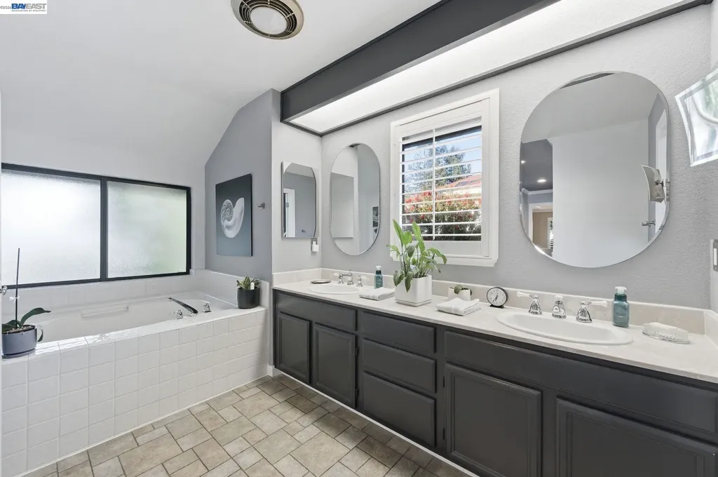 24439 Gina Court Hayward CA 94541