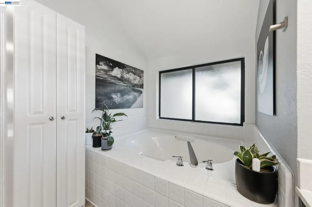 24439 Gina Court Hayward CA 94541