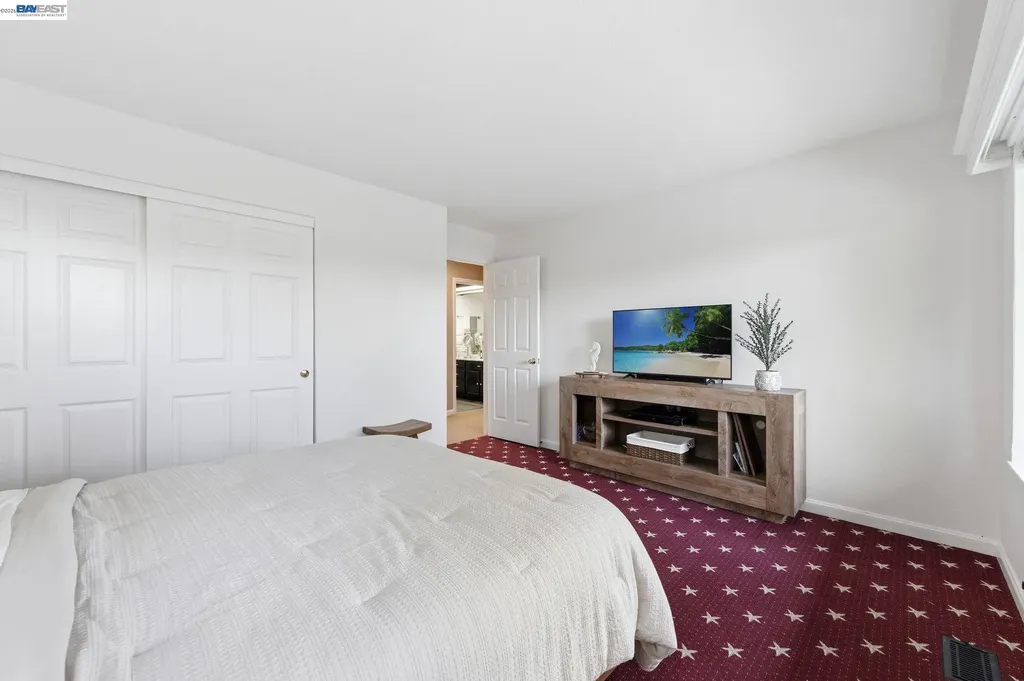 24439 Gina Court Hayward CA 94541
