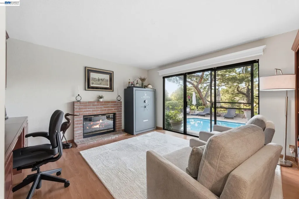 24439 Gina Court Hayward CA 94541