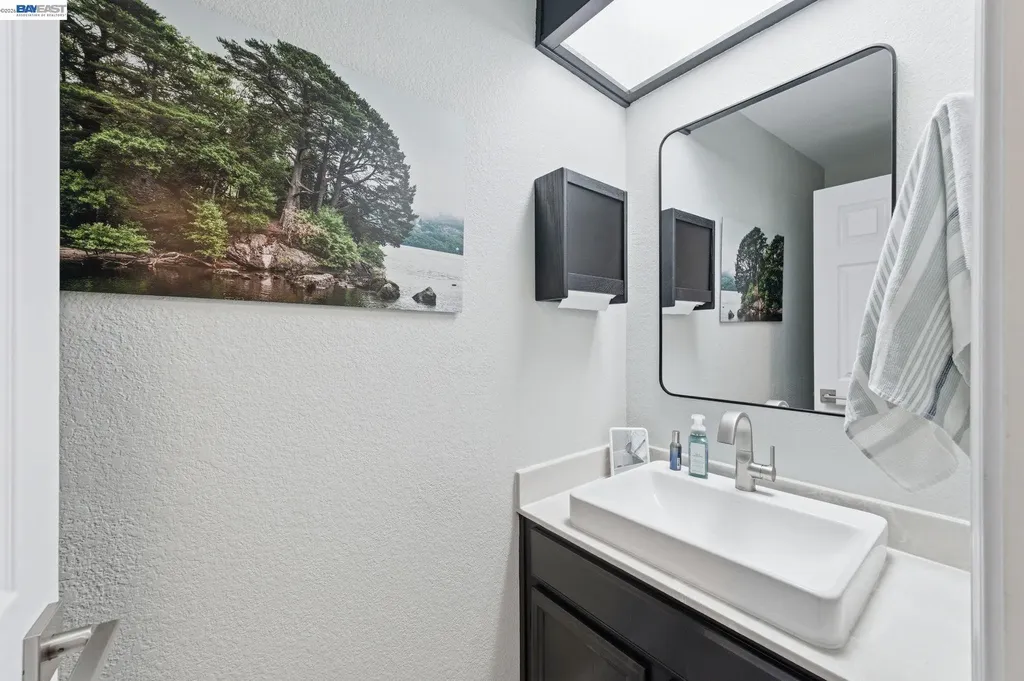 24439 Gina Court Hayward CA 94541