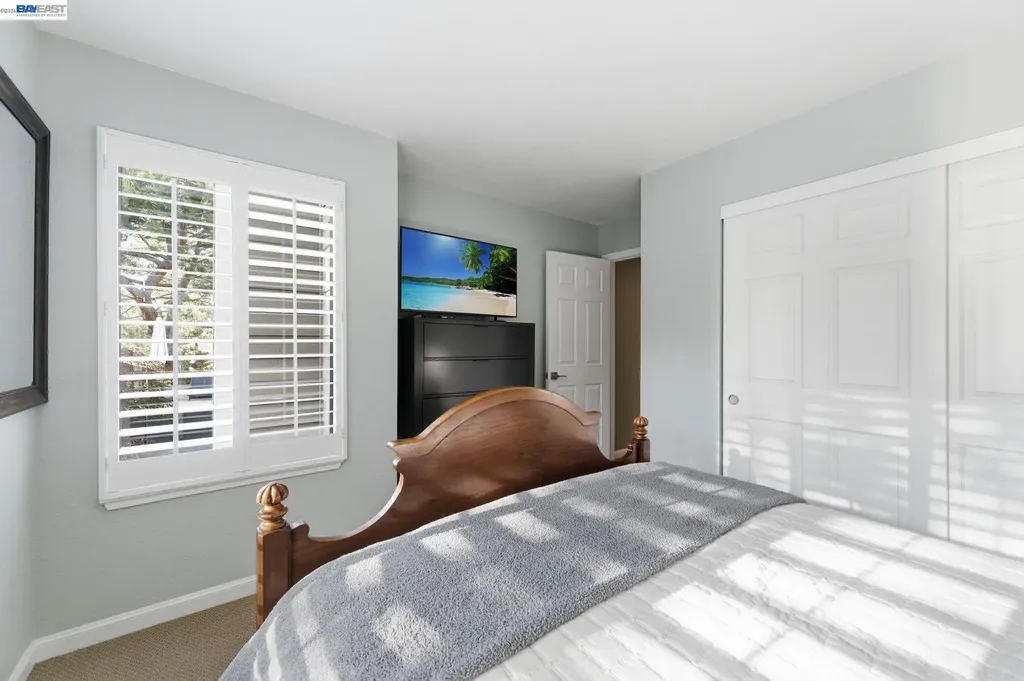 24439 Gina Court Hayward CA 94541