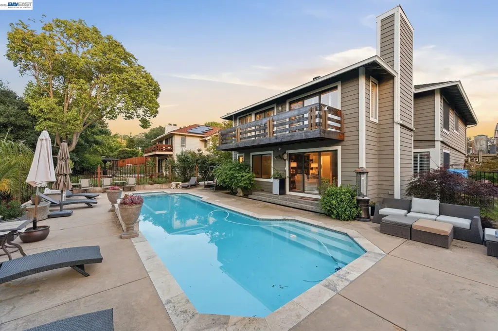 24439 Gina Court Hayward CA 94541