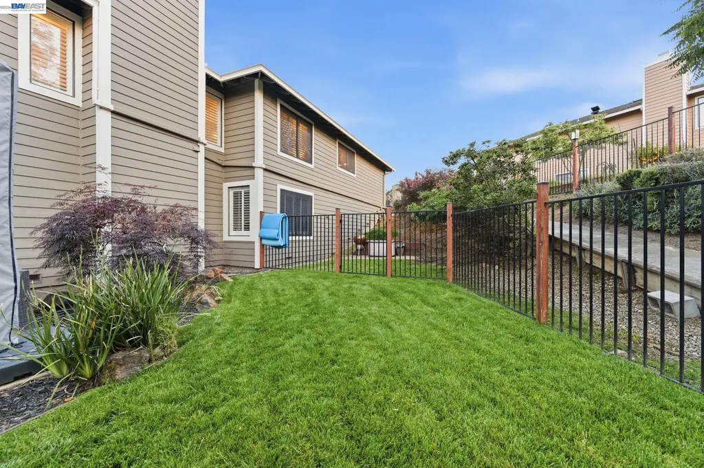 24439 Gina Court Hayward CA 94541