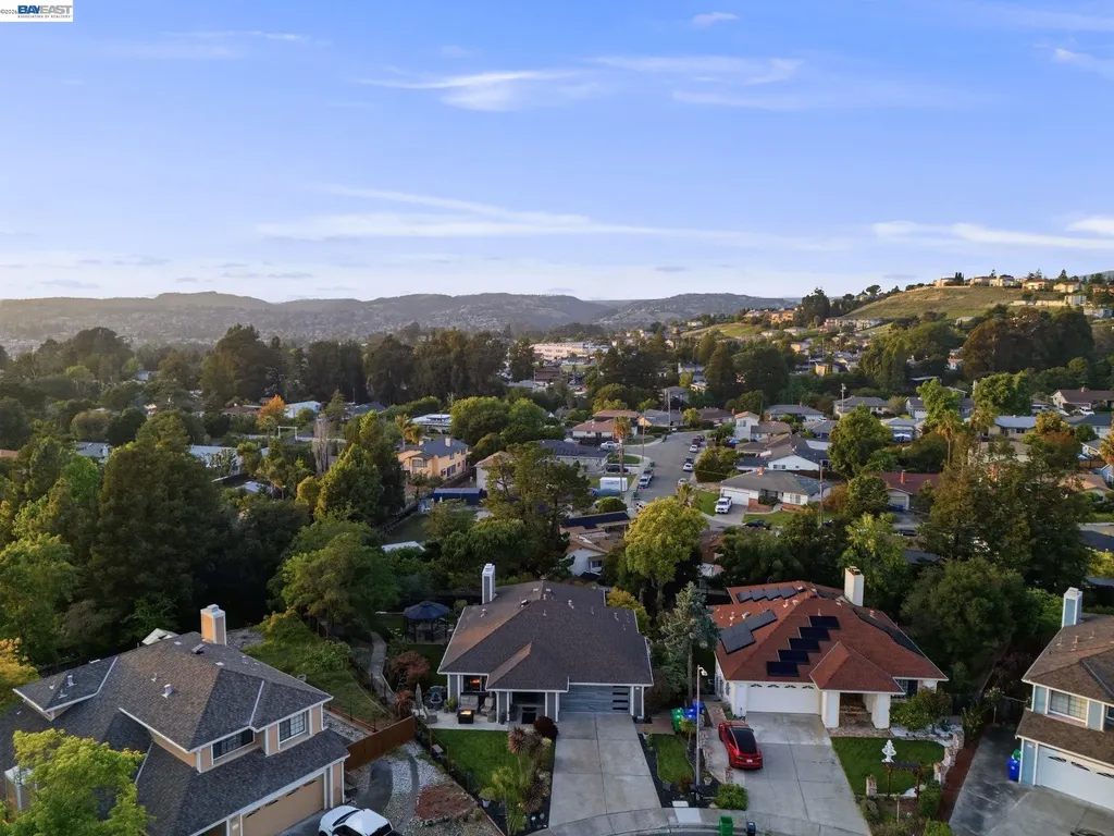 24439 Gina Court Hayward CA 94541