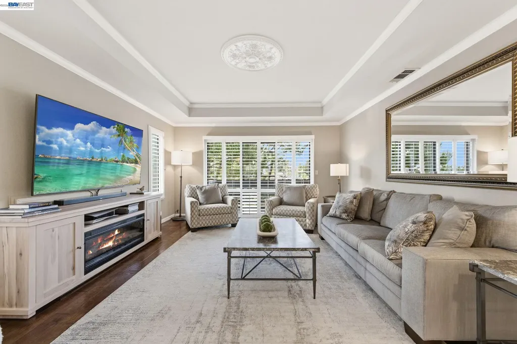 24439 Gina Court Hayward CA 94541