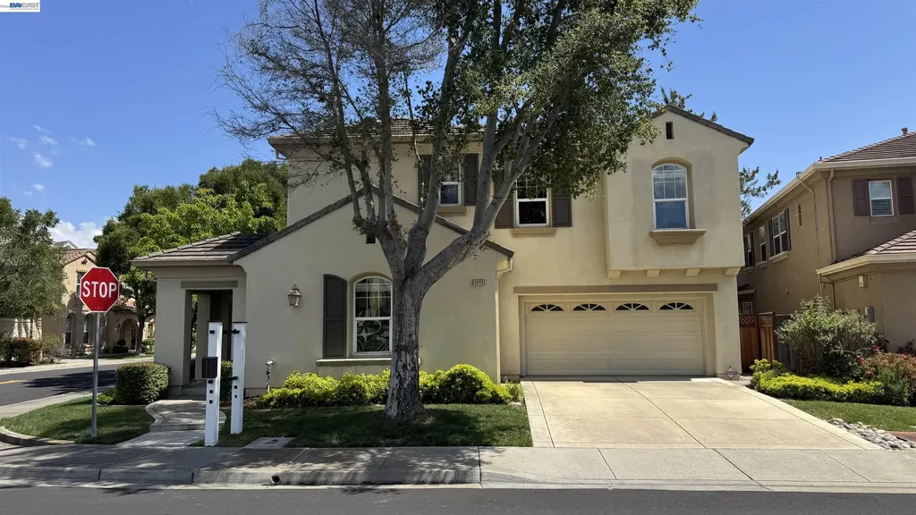 5099 Round Hill Drive Dublin CA 94568