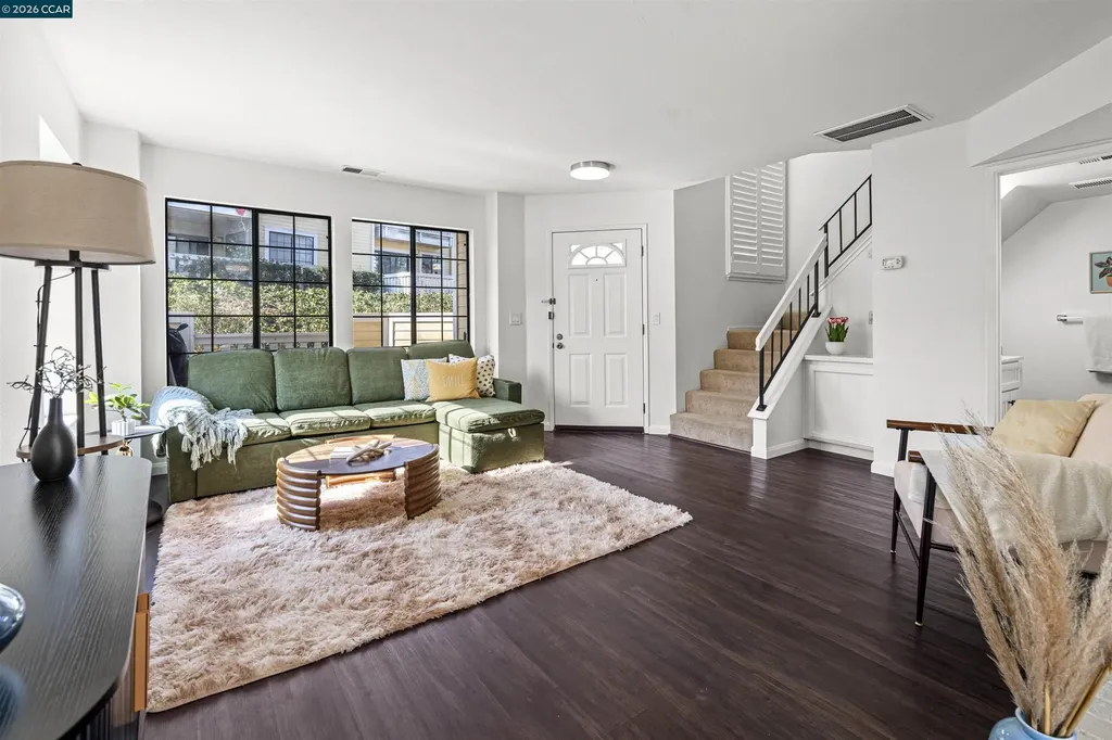 1001 Devonwood Hercules CA 94547