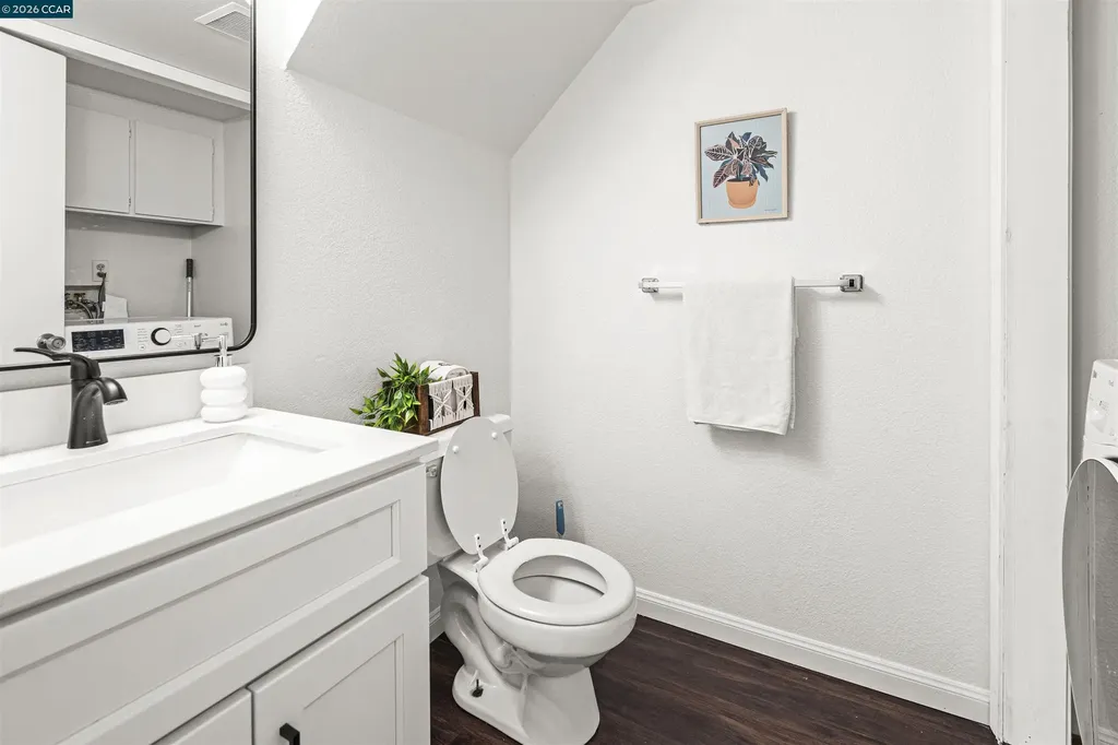1001 Devonwood Hercules CA 94547