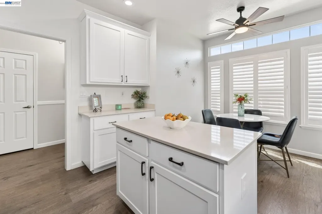 143 Lighthouse Way Vacaville CA 95688